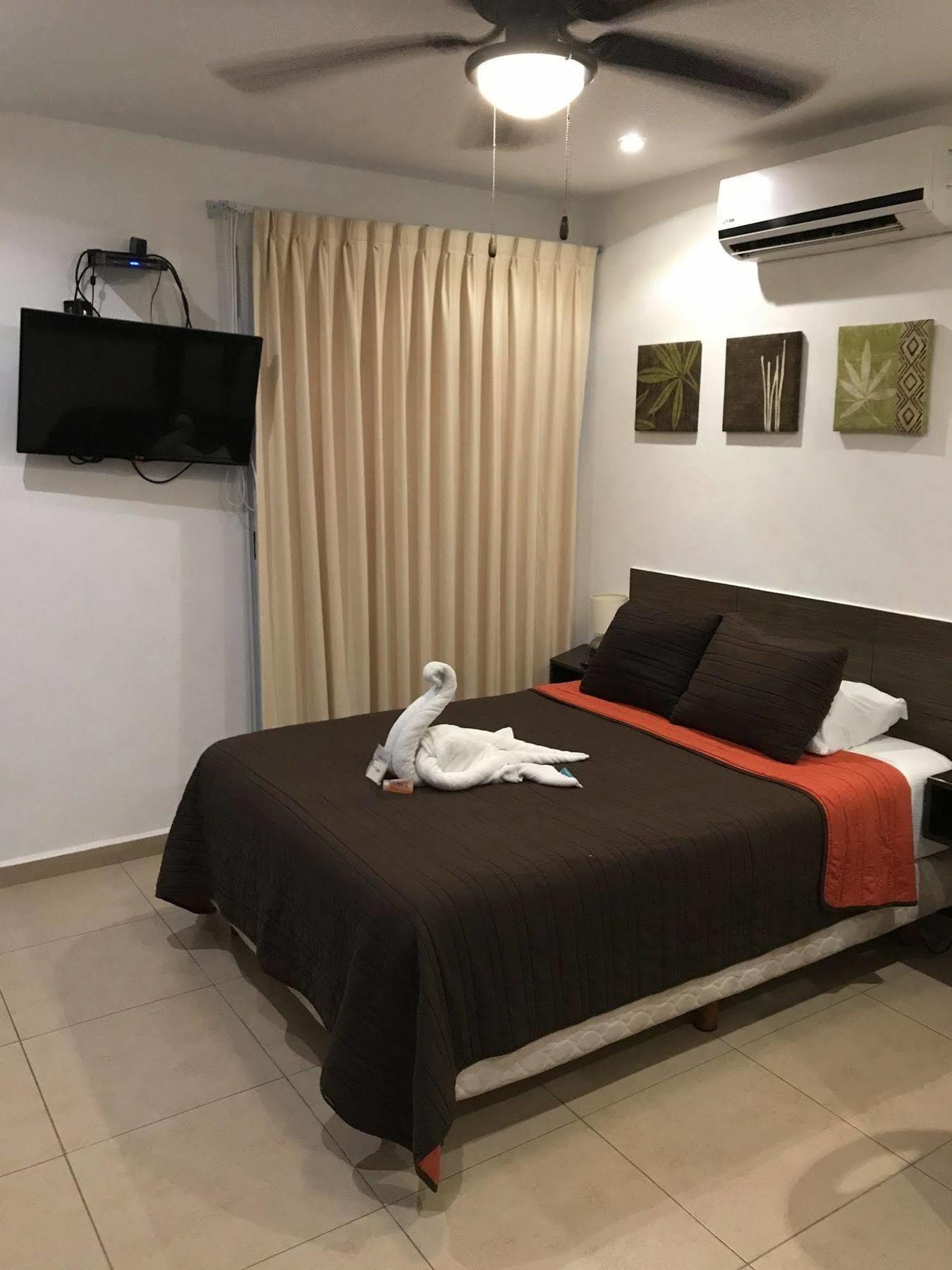 Casa Fausta Lägenhet Playa del Carmen Exteriör bild